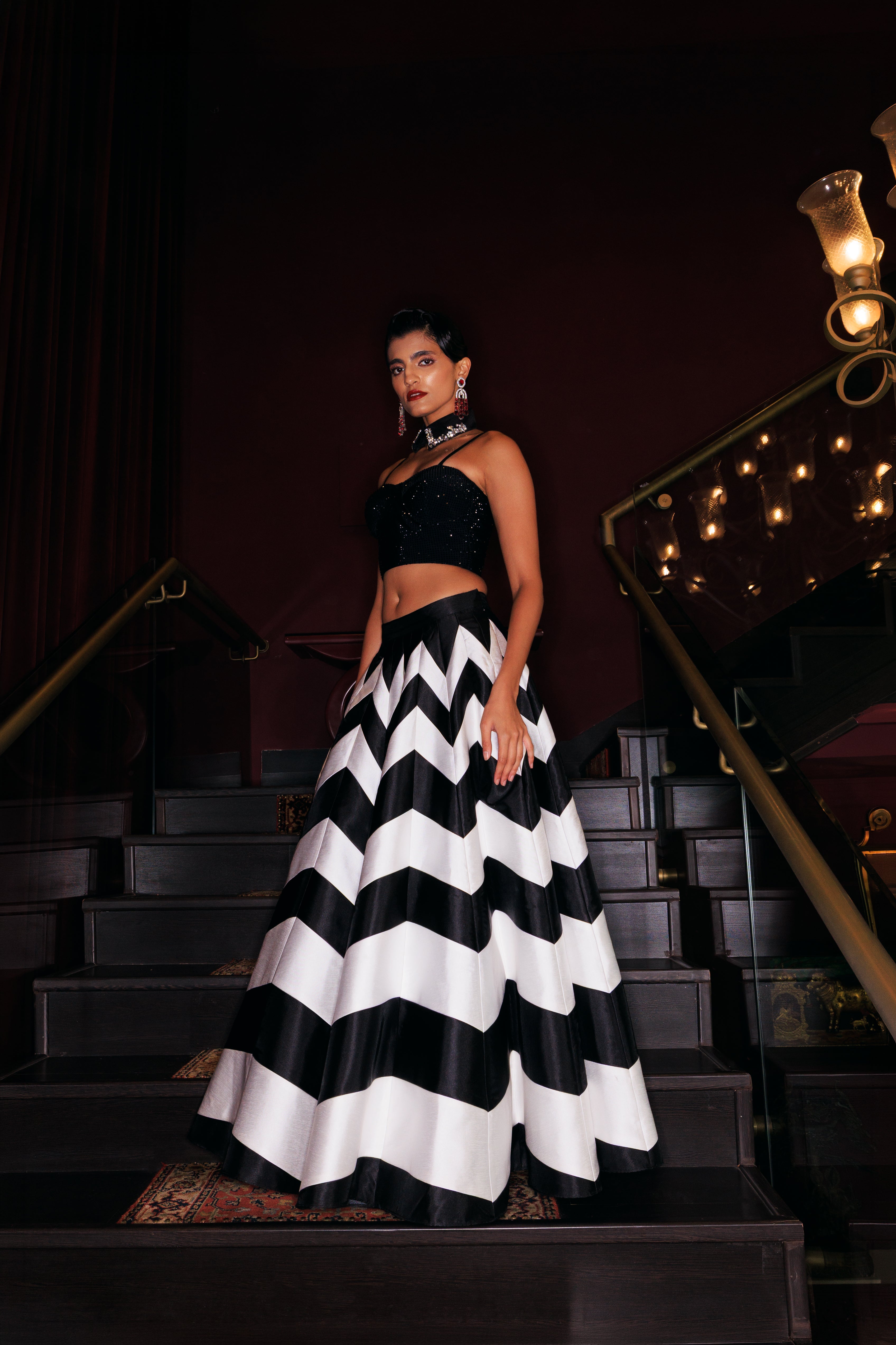 NONOCHROM BALLROOM SET