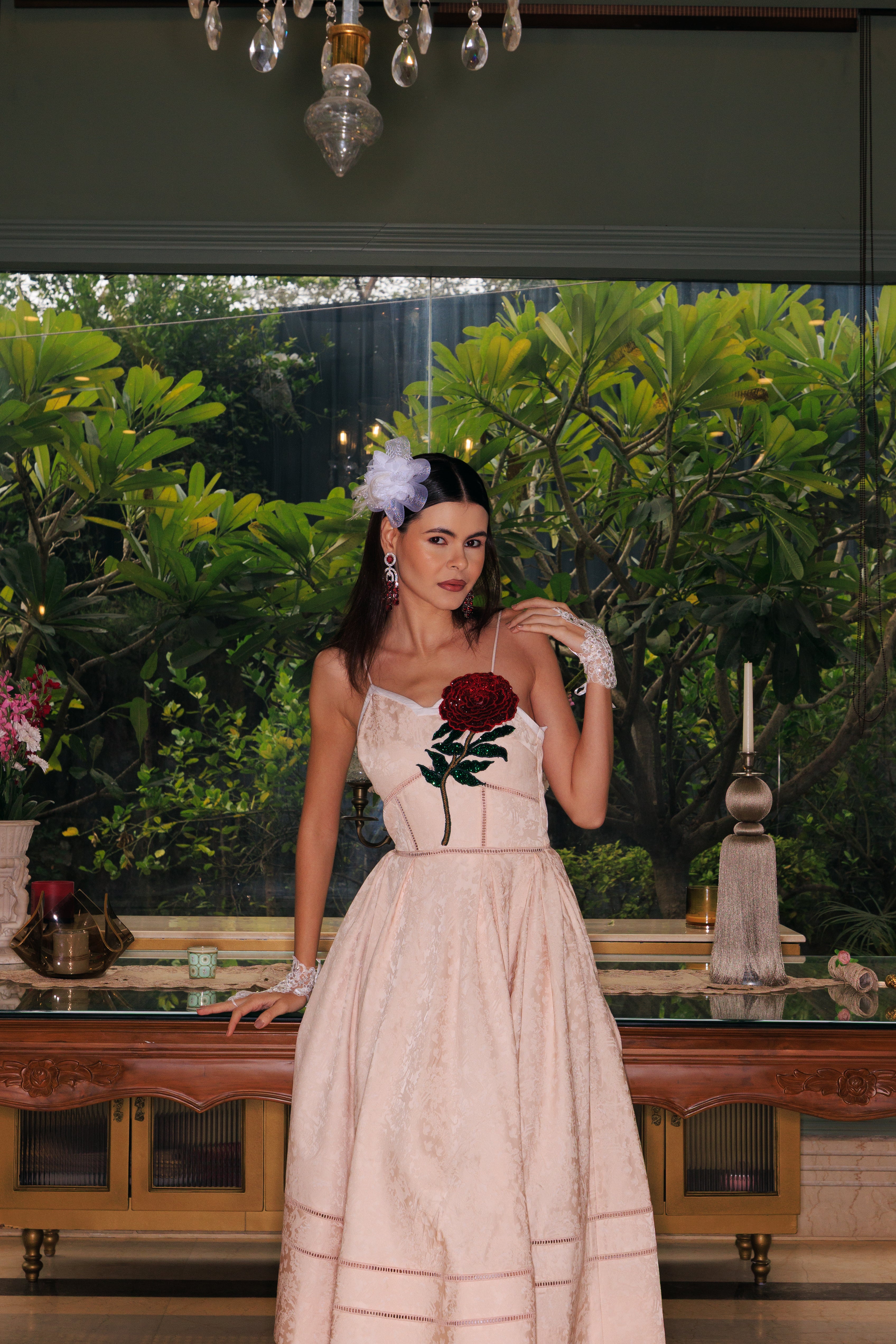 ROSE ACCENT LACE DRESS
