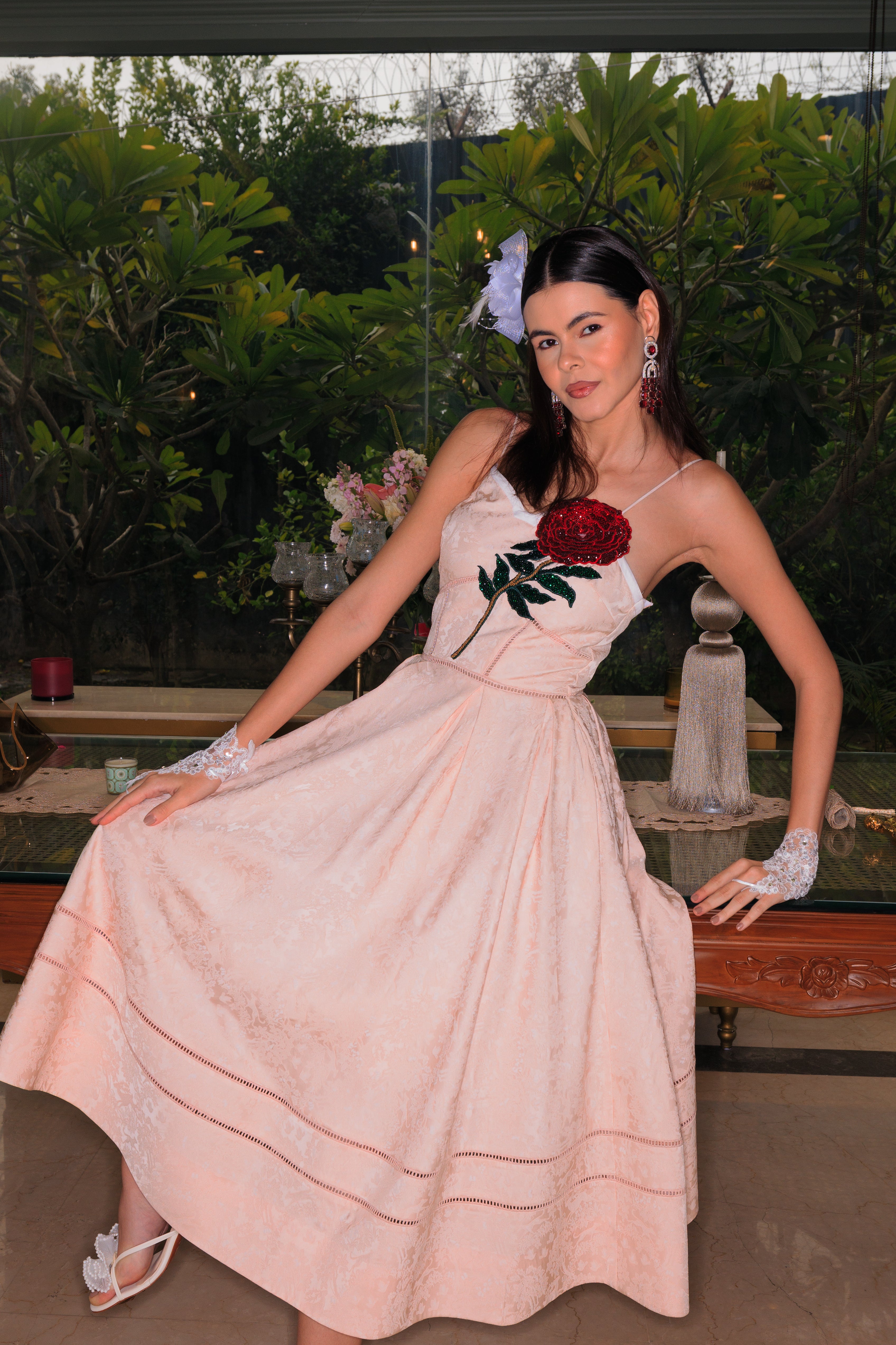 ROSE ACCENT LACE DRESS