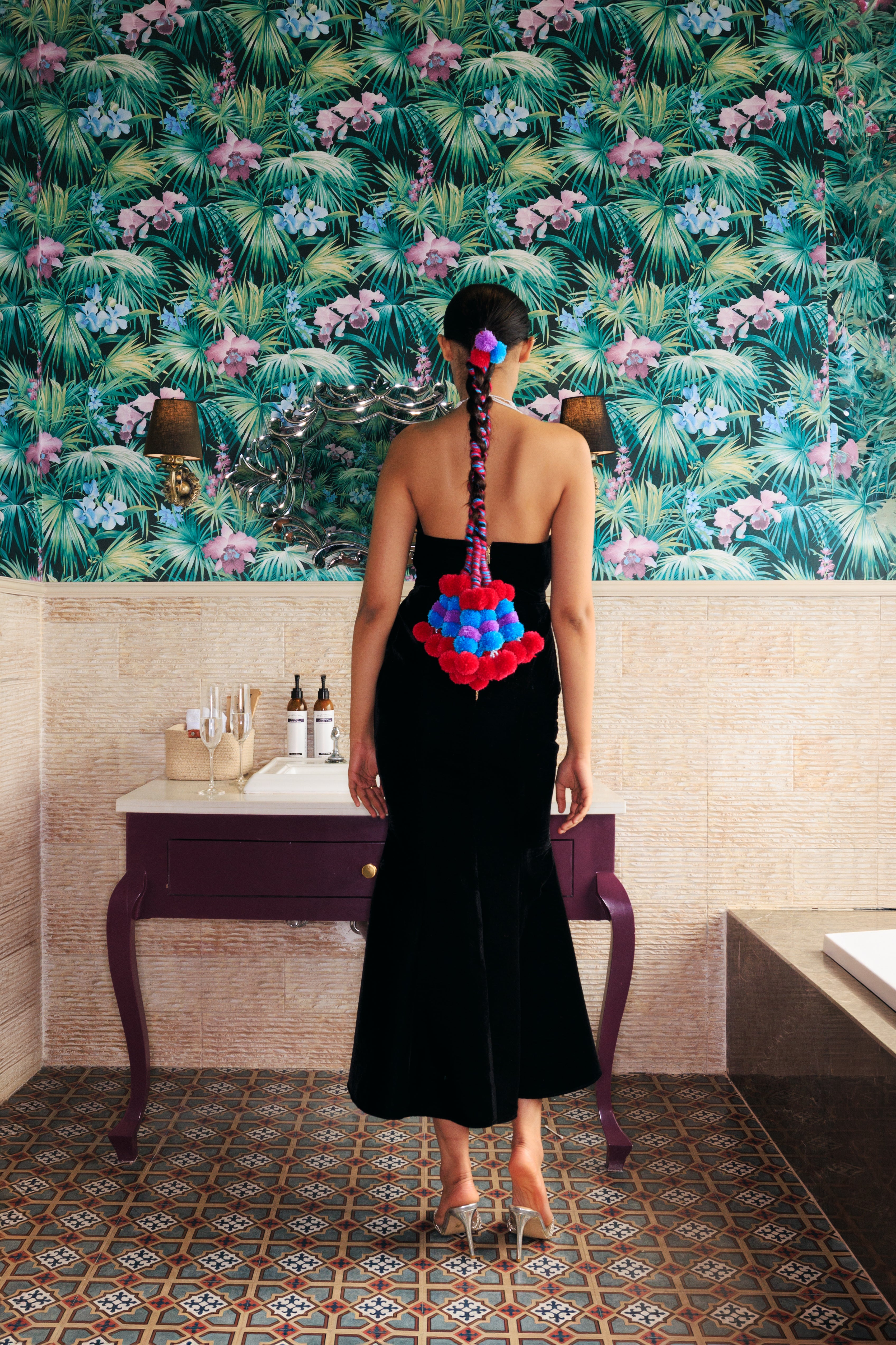 SERPENT VELVET SLIT GOWN